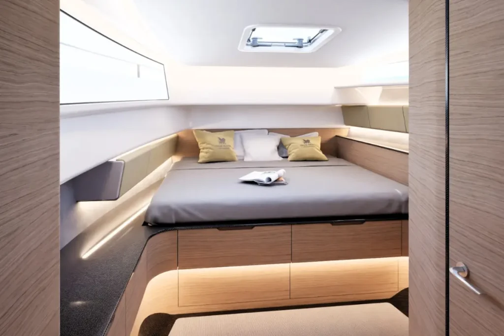 iy37-carosello-03n-italia-yachts