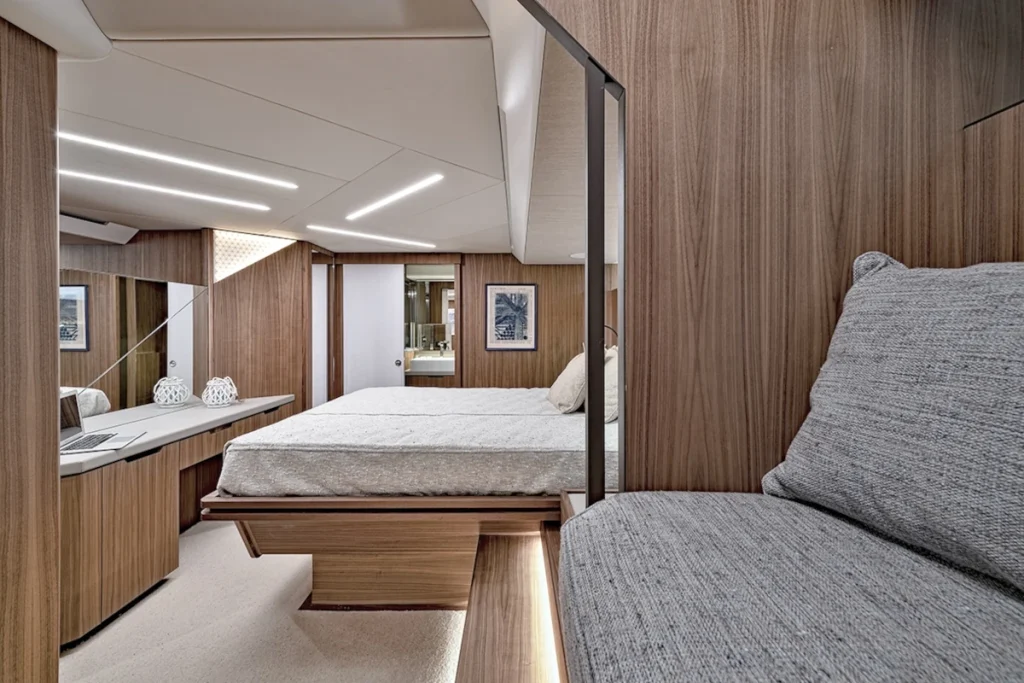 iy-65-2026-carosello-03-italia-yachts-international